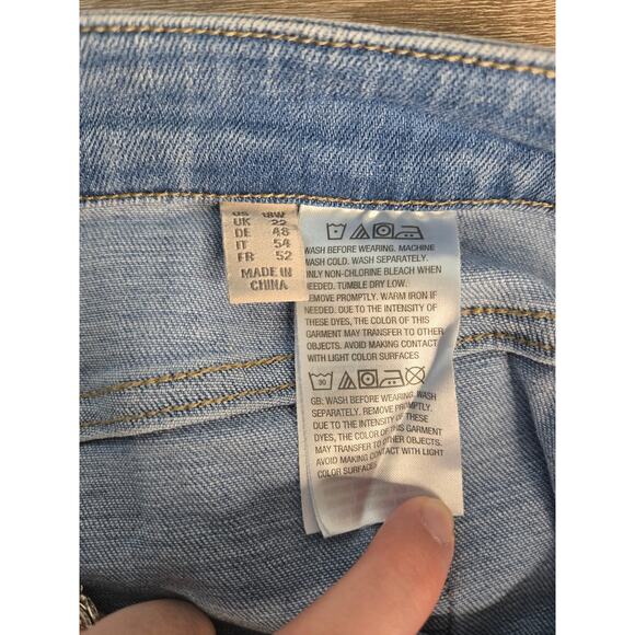 LOGO BY LORI GOLDSTEIN Boyfriend Jeans Tuxedo Stripe Size 18W Light Wash - Picture 11 of 16